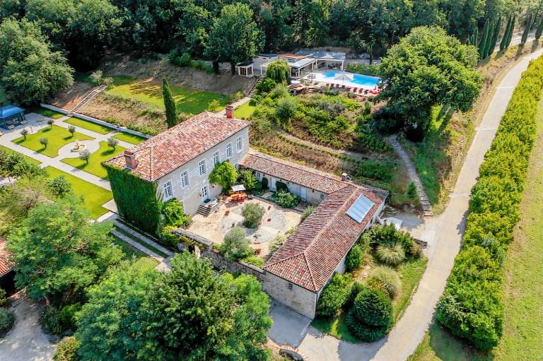 Villa with private pool, yard & patio — photo 2
