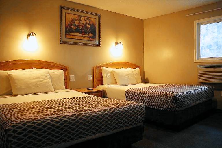 Lamplighter Inn — photo 4