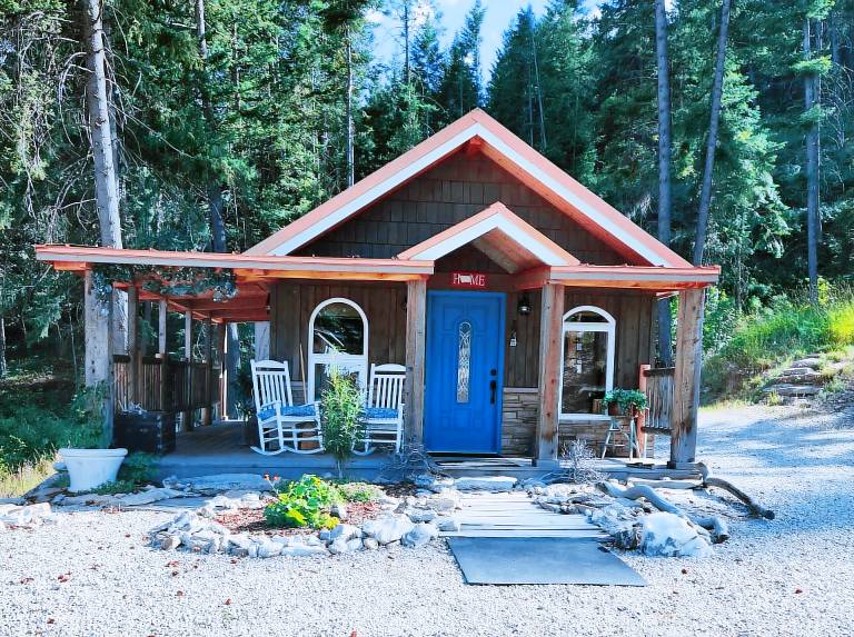 Cabin  Hamilton
