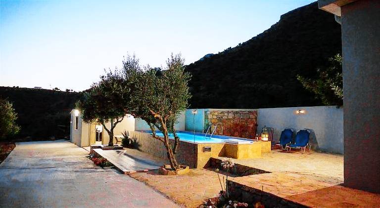 House with pool | Pets allowed — photo 4