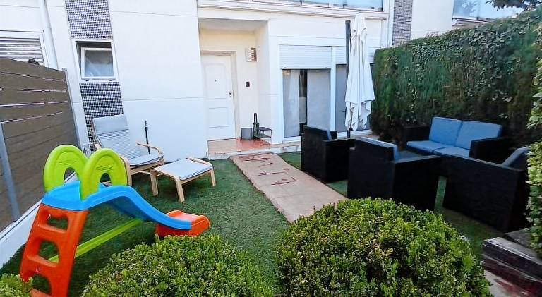 Apartment with private pool & patio — photo 4