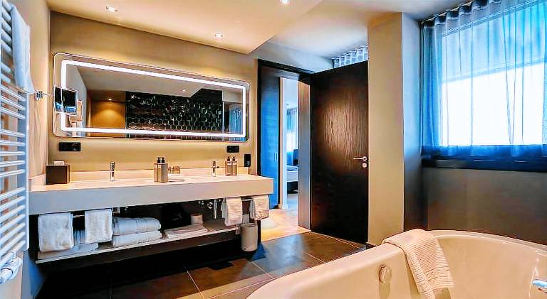Serviced apartment with patio & sauna | Perfect for remote work — photo 3