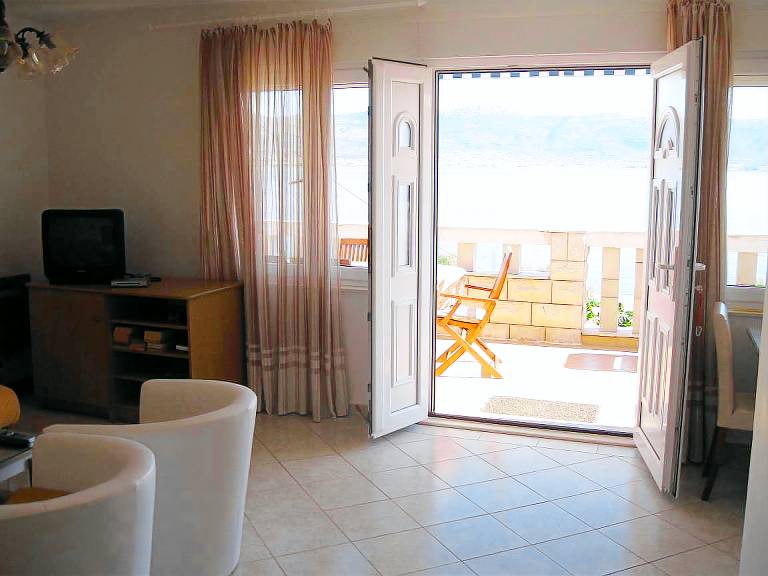 Two bedroom apartment with terrace and sea view Slatine, Čiovo (A-17456-a) — photo 4