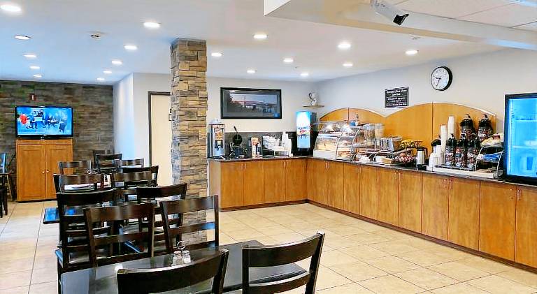 Ramada by Wyndham Portland — photo 4