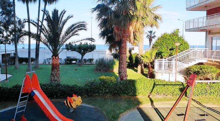 Holiday apartment with pool — photo 5