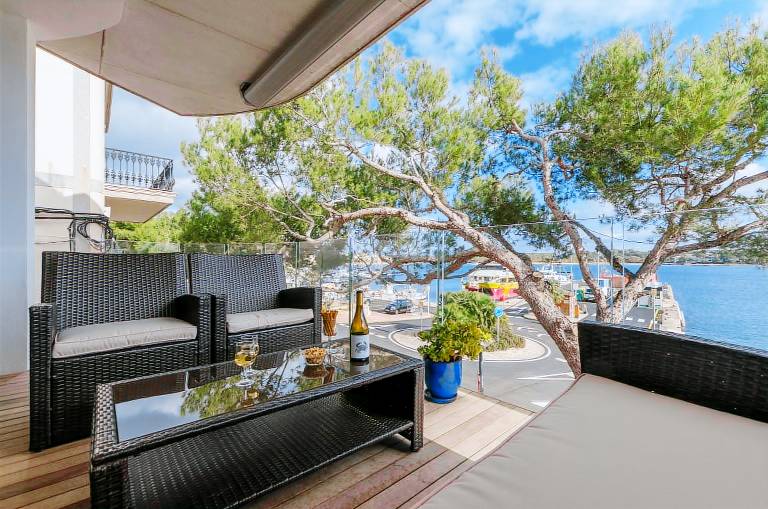 PONENT Modern apartment with sea views in Portoc