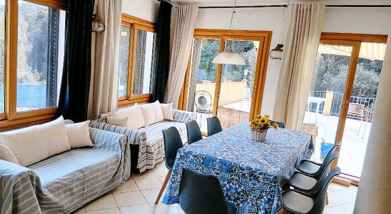 Villa with pool & hot tub | Pets are welcome — photo 2