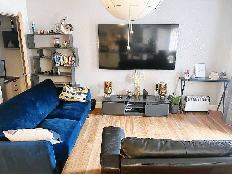 Apartment Romford