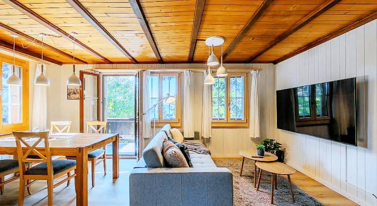 Apartment with jacuzzi — photo 2