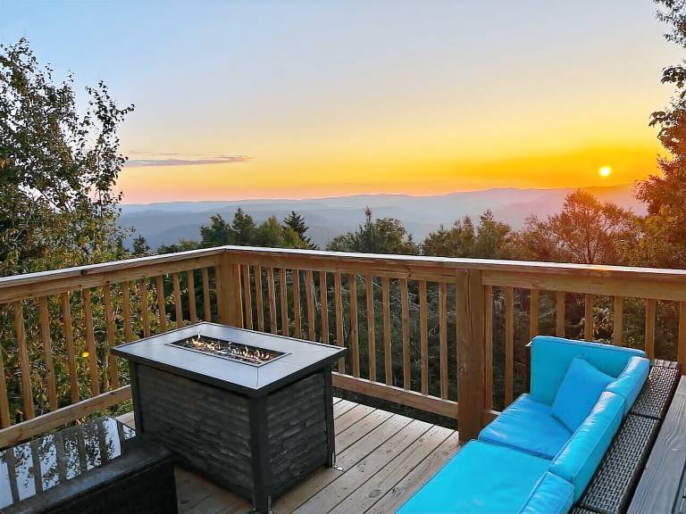 Chalet Snowshoe