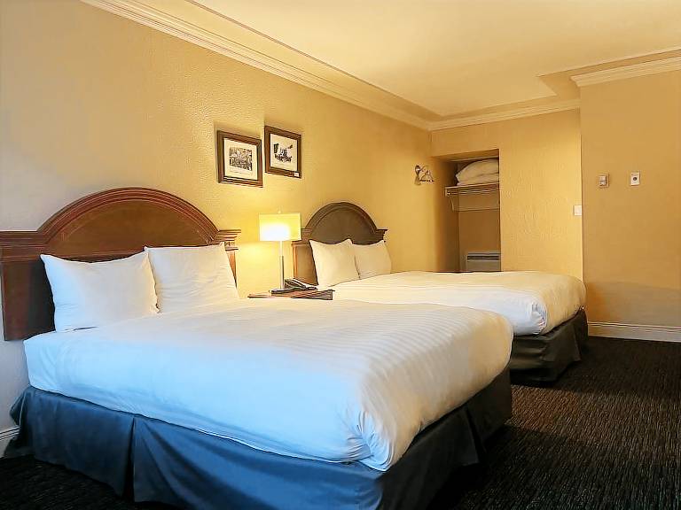 Motel  Revelstoke
