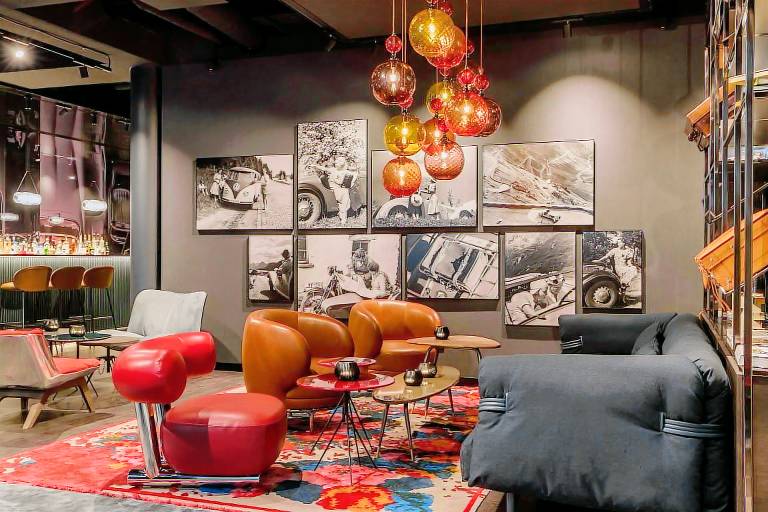 Motel One Frankfurt-Eastside — photo 2