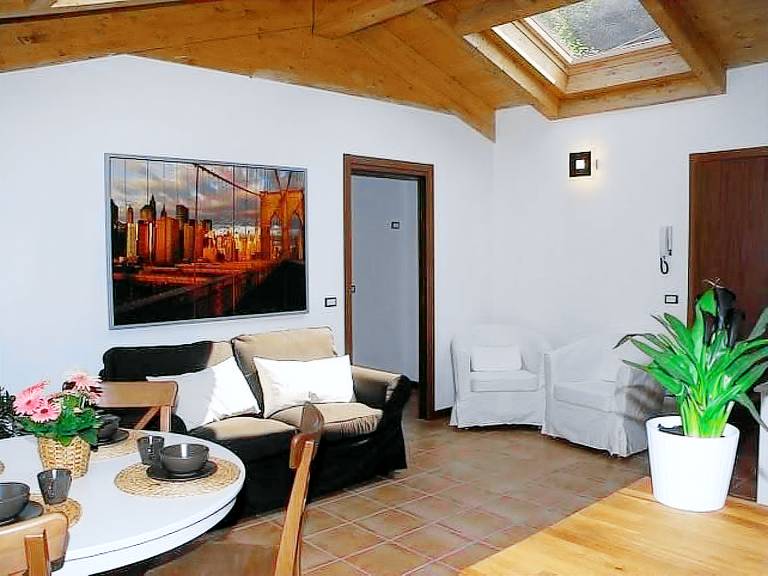 Wonderful apartment with patio | Pets are welcome — photo 2