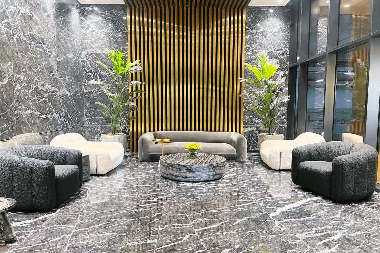Luxury Living at Cloud Tower JVT w Pool