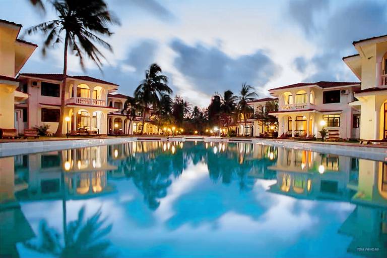 Bahari Dhow Beach Villas