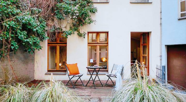 Apartment with patio in Berlin