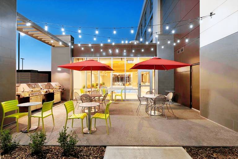 Home2 Suites by Hilton West Edmonton — photo 3