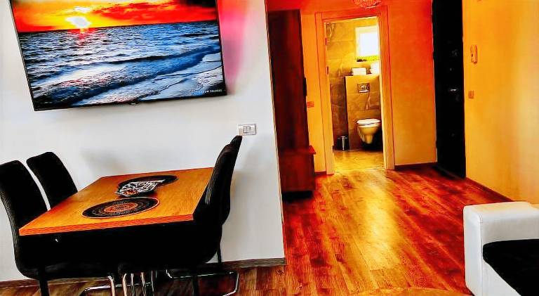 Holiday apartment with patio — photo 4