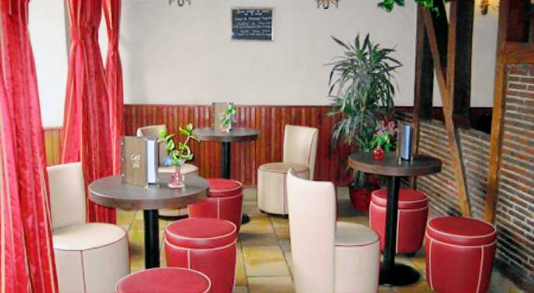 Logis Hotel Restaurant Le Cheval Blanc — photo 3