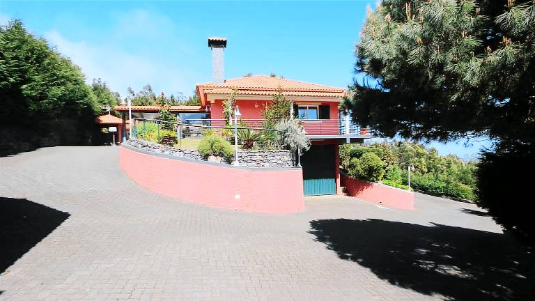 Casa Santo António da Serra