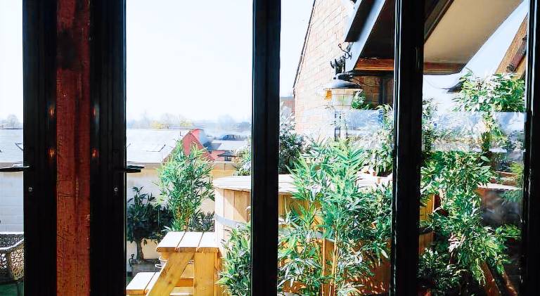Rental apartment with jacuzzi — photo 5