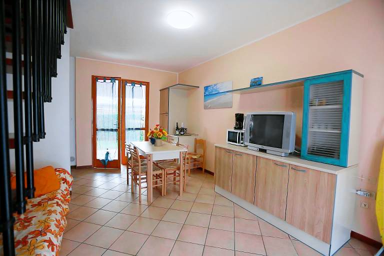 Villa with garden & barbecue | Garden view — photo 2