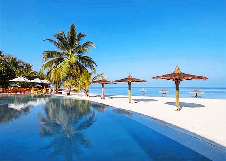 Villa Dhigurah