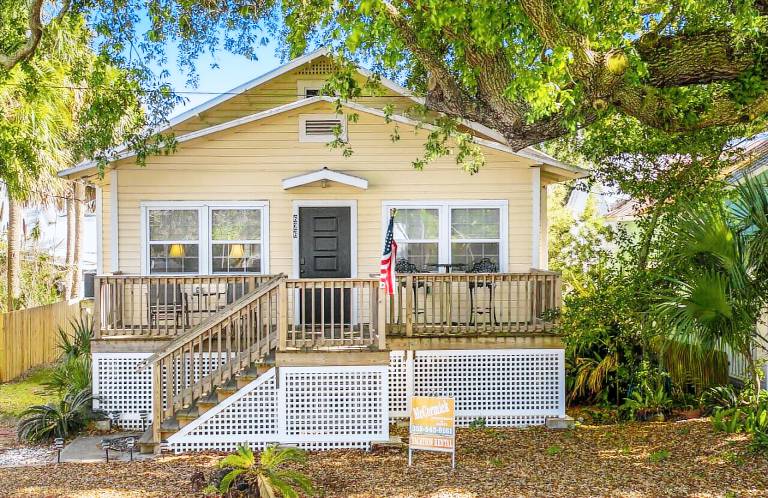 House  Cedar Key