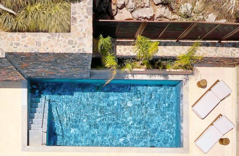 Resort Vathi