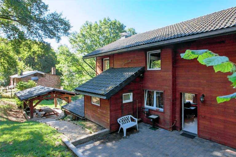 Beautiful chalet with terrace, yard & grill | Nature view | Dogs allowed — photo 2