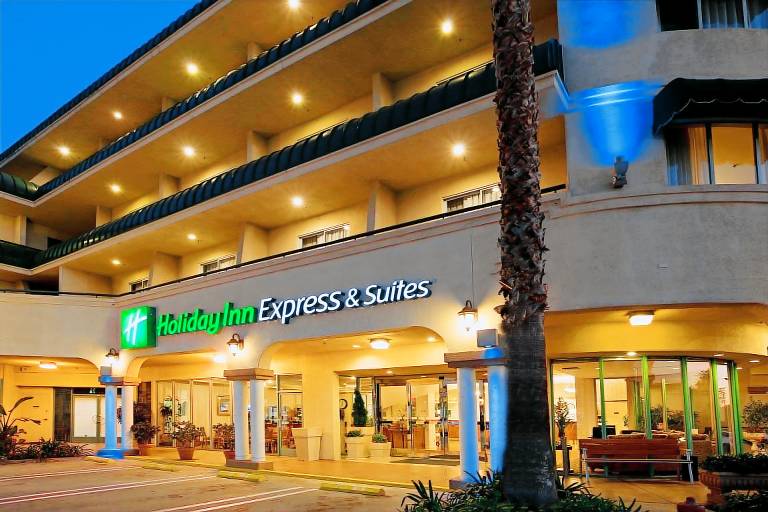 Holiday Inn Express Hotel & Suites Pasadena Colorado Boulevard By IHG