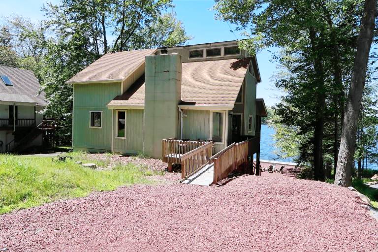 House Arrowhead Lake