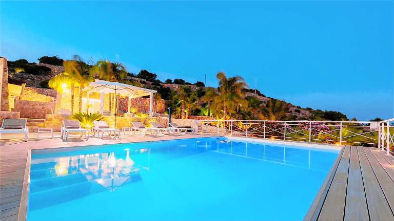 Fully equipped pleasant vacation home with yard, private pool & terrace | Pets are welcome — photo 5