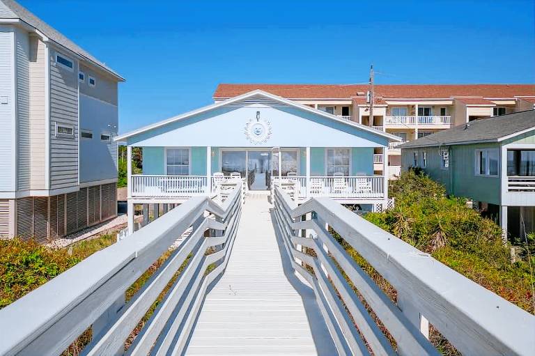 Children-friendly lovely house | Sea view | Beach nearby | Pets are welcome in Carolina Beach, NC