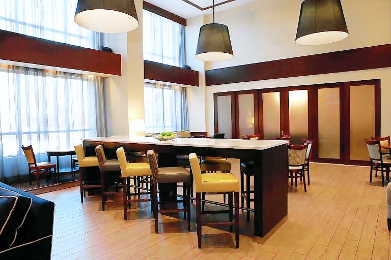 Hampton Inn & Suites by Hilton Laval — photo 5