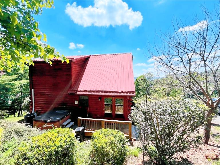 Cabin  West Jefferson