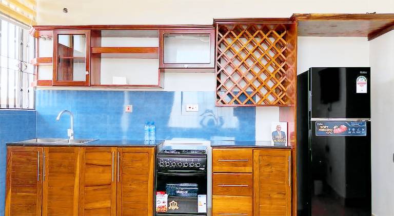 Apartment with garden & terrace — photo 3