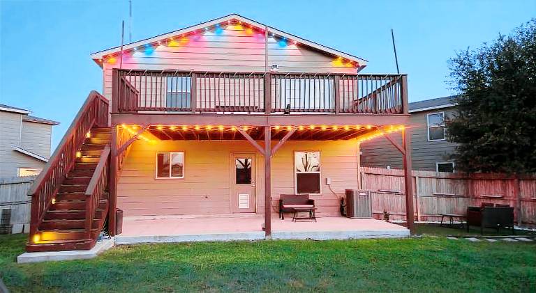 Vacation home with 3 rooms for 10 persons in San Antonio, TX