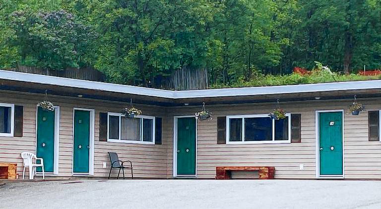 Silver Maple Motel — photo 4