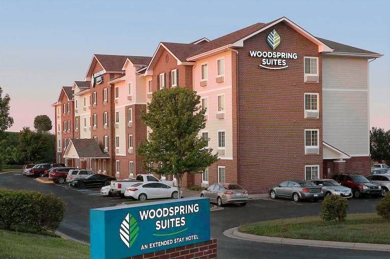 WoodSpring Suites Kansas City Lenexa