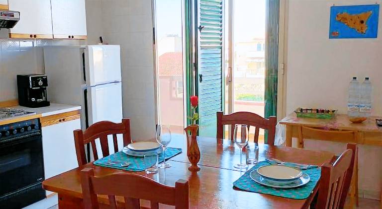 Apartment with 2 rooms for 4 persons — photo 3