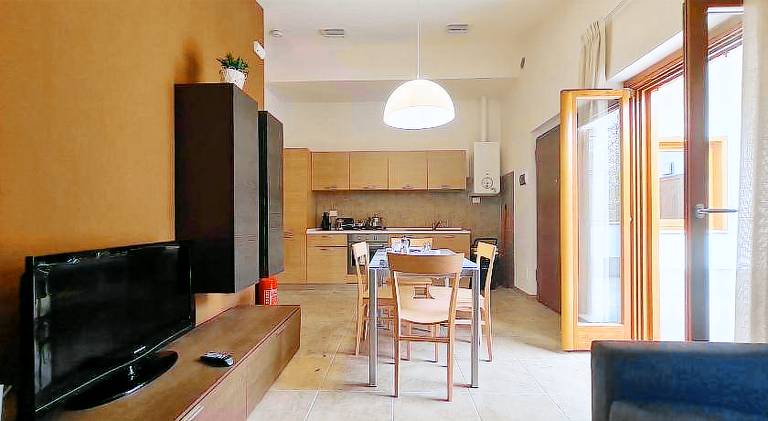 Rental apartment with terrace | Pets are welcome — photo 2