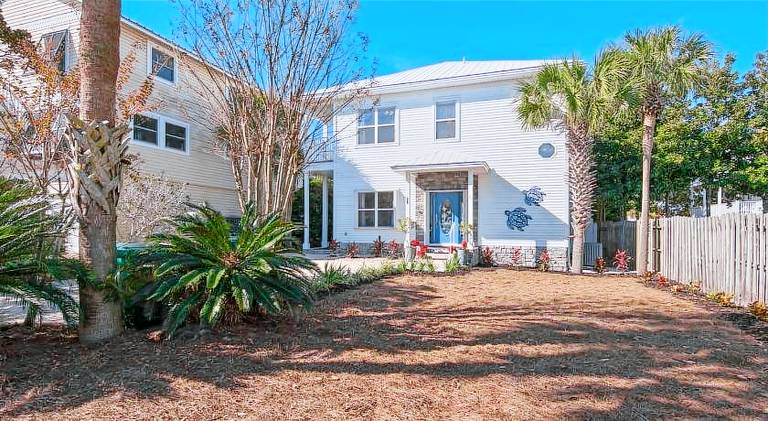 PRIVATE HEATED POOL, GOLF CART & WALK to THE SUGAR SAND BEACH in DESTIN — photo 4