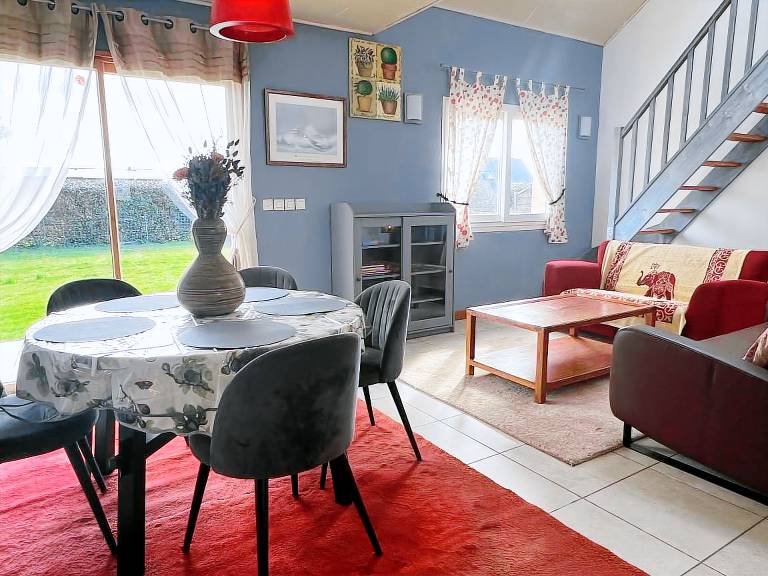 Vacation home with BBQ, yard & terrace | Garden view — photo 2