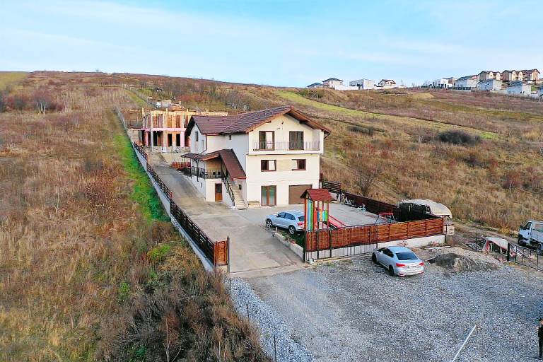 GIULIA HOME