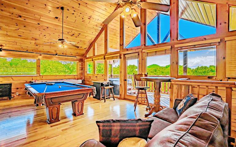 Fireside nights and hot tub soaks at this pet-friendly cabin! - Angel's Choice — photo 2