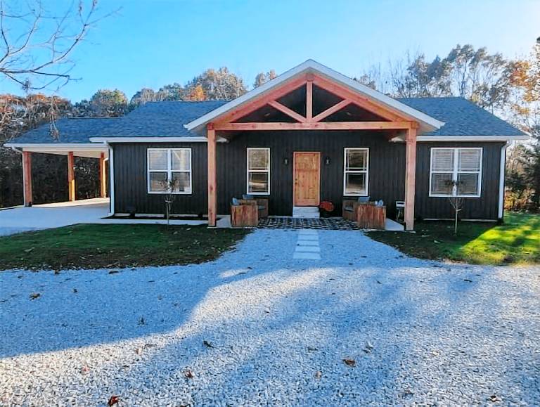 House Nixa
