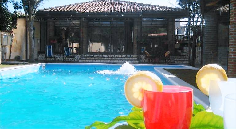 Family-oriented vacation home with jacuzzi, private pool & BBQ | Good for workation | Pets are welcome — photo 2