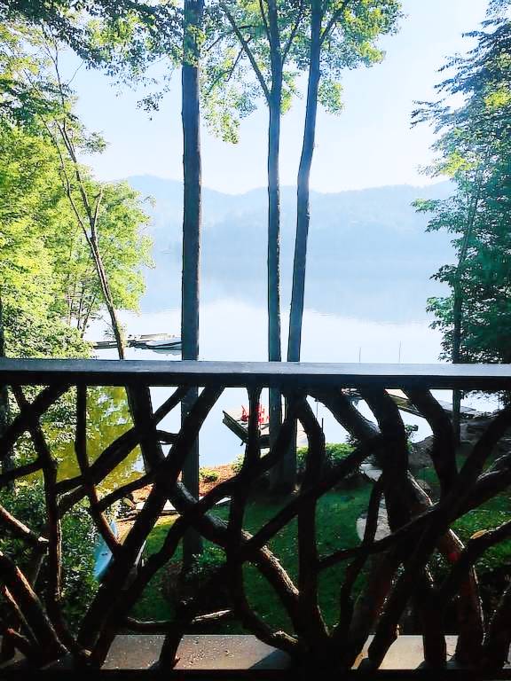 Lodge Cashiers