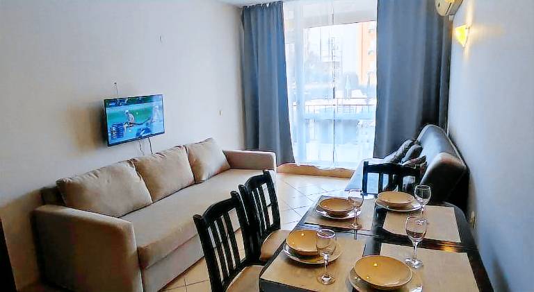 Apartment with pool — photo 4